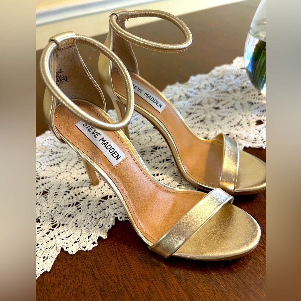 Steve Madden Gold Metallic Heels